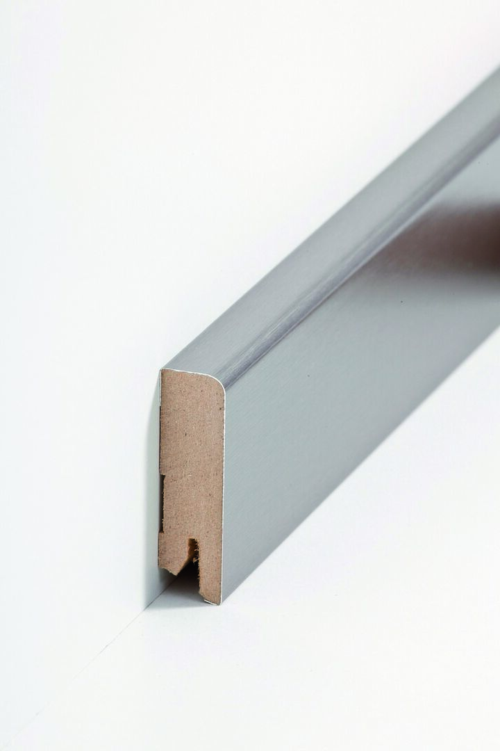 Fußleiste 15/58mm MDF-Kern, Edelstahl