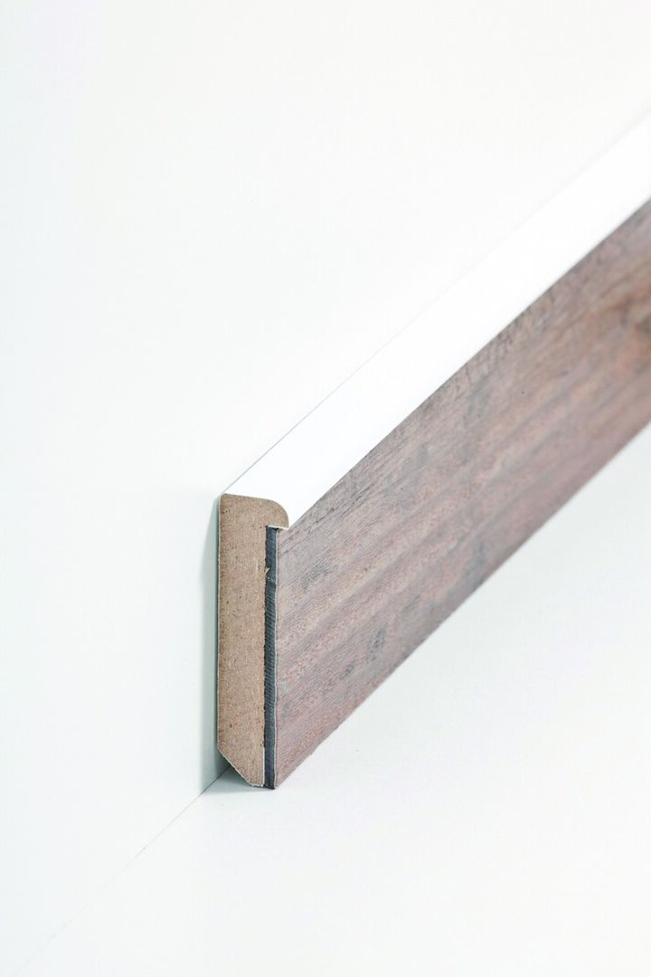 Fußleiste für Designbeläge13/56 mm wei