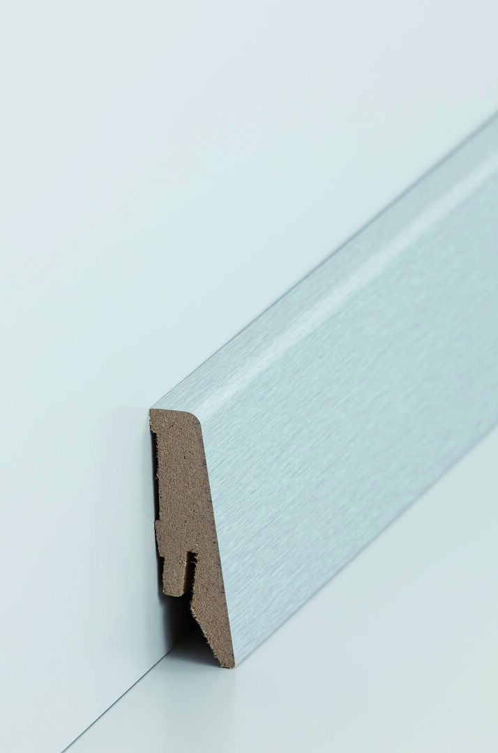 Fußleiste 18/58mm Aluminium ummantelt,